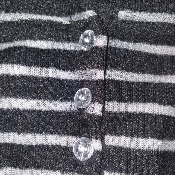 Juicy Couture long sleeve scoop neck top, size M - Picture 3 of 6